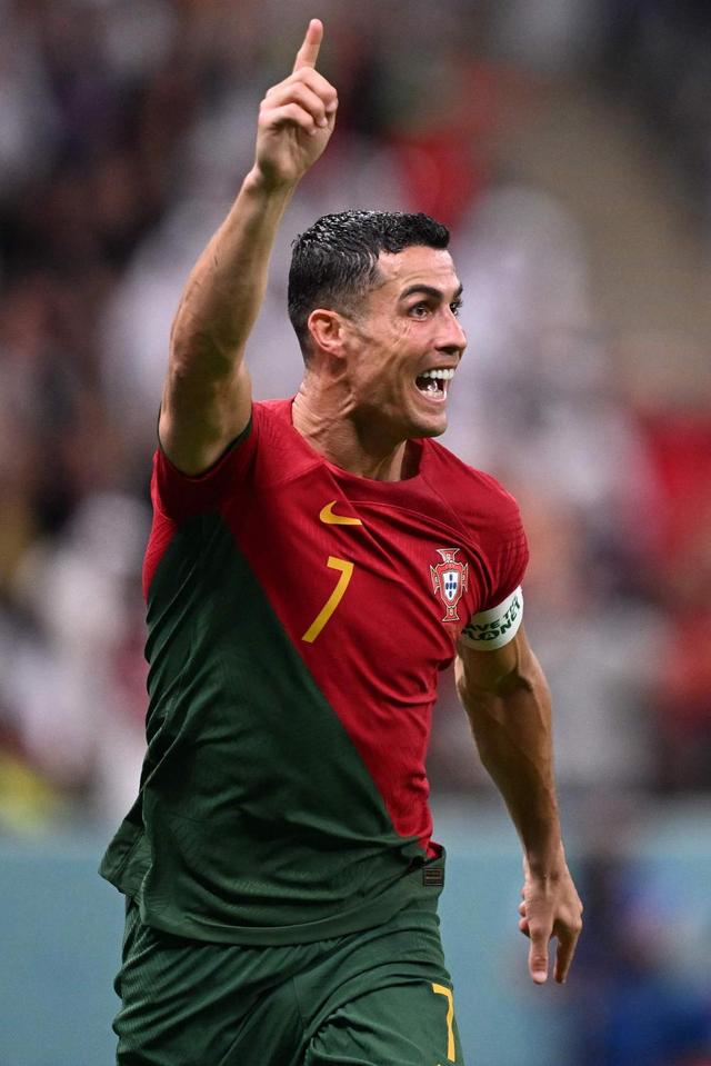 长江后浪推前浪！今日C罗两个纪录遭哈兰德姆巴佩赶超（新生代崛起！哈兰德、姆巴佩今日双双超越C罗两项纪录）