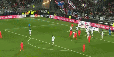 官方：大阪钢巴签下横滨水手前锋植中朝日，据悉年薪翻倍（大阪钢巴官宣引进横滨水手前锋植中朝日，年薪据报翻倍）