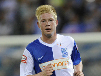 2025／26赛季英超：斯洛特公布利物浦伤病名单，后防线惨不忍睹（英超2025／26赛季：斯洛特发布利物浦伤情名单，后防线告急）