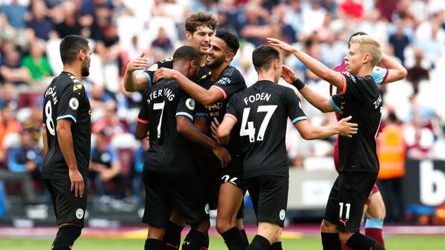 利物浦vs乔巴狼 下手轻点斯师傅（利物浦大战乔巴狼，斯师傅手下留情）