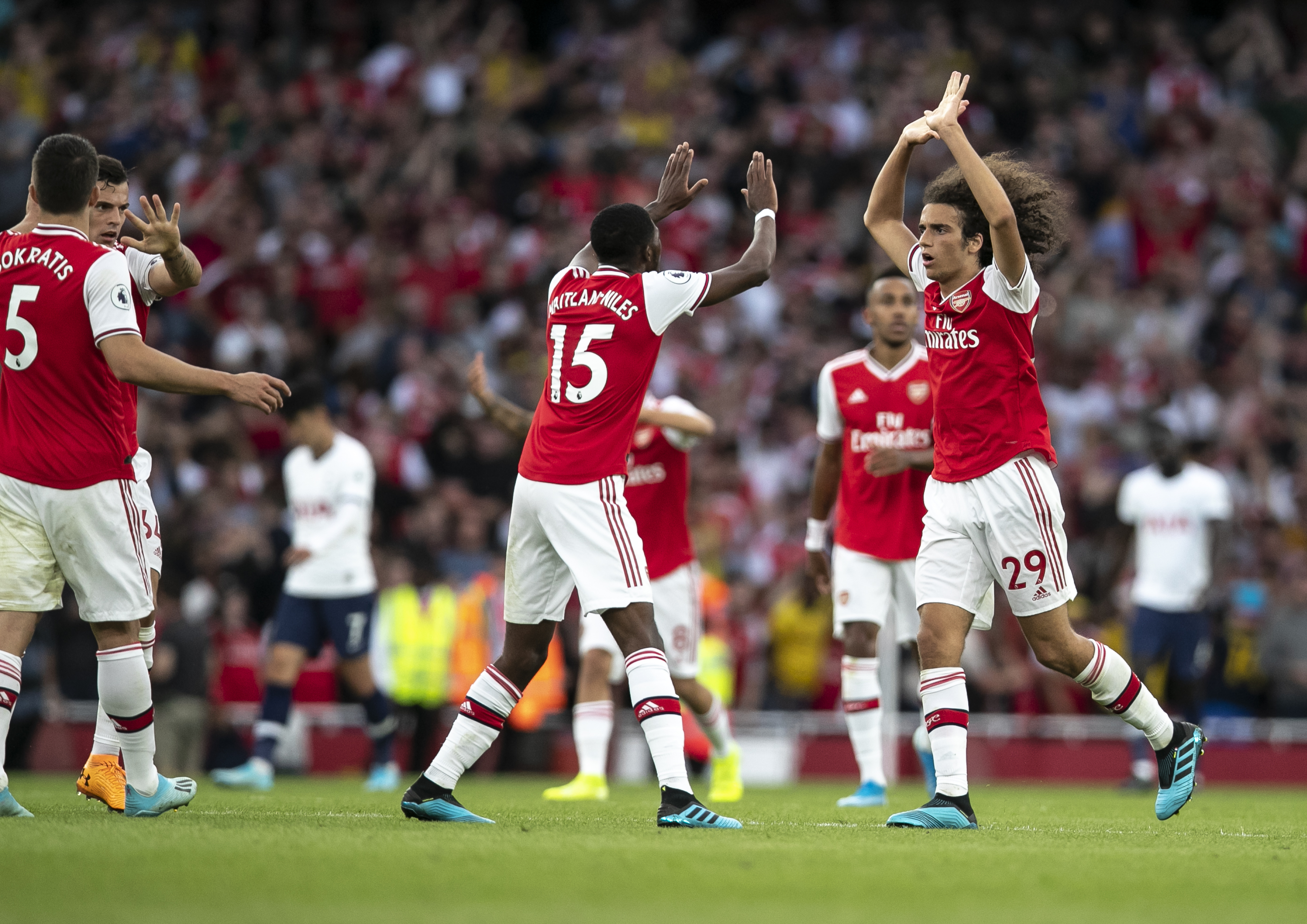 印象中那些勤俭持家的球队真的运转健康吗？