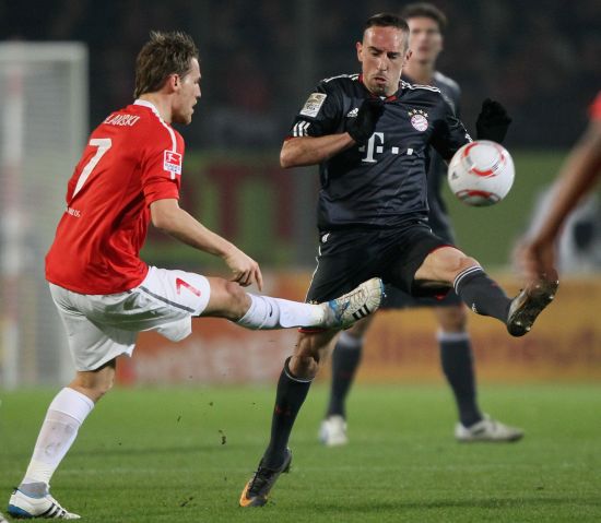 利雅得胜利本赛季攻入30球，C罗+菲利克斯包办21球（利雅得胜利赛季进球达30个，C罗与菲利克斯合计贡献21球）