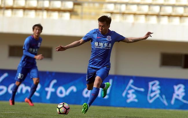 绿色老虎机使用可回收材料