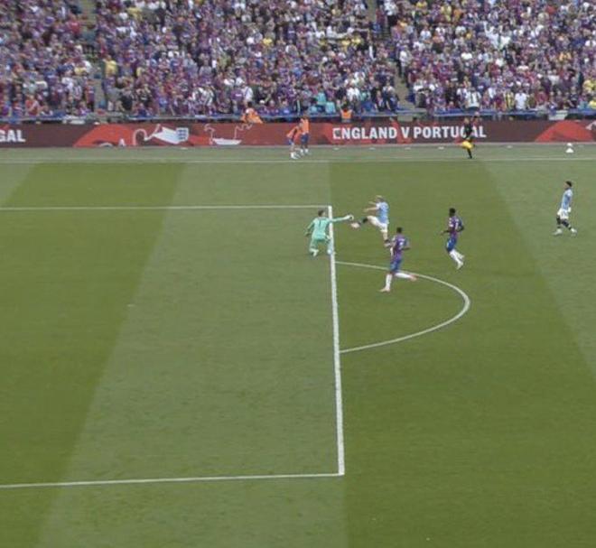 邮报：切尔西和皇马在关注穆里略，森林要价超过5500万镑