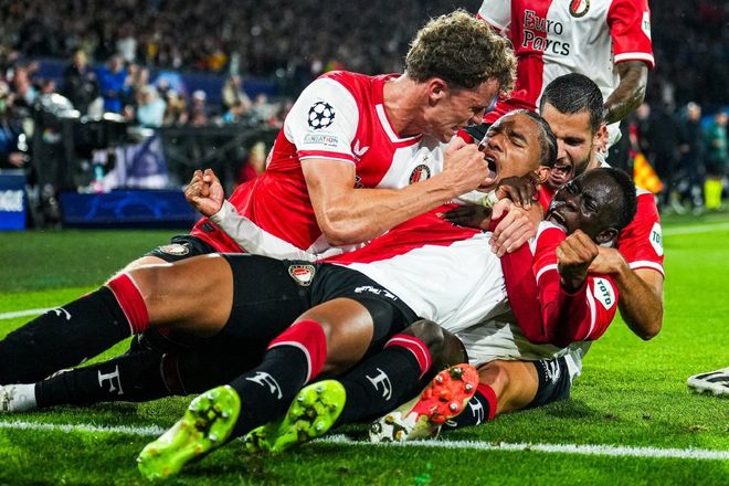 曼晚预测曼城首发：特拉福德首发门将，小将姆卡萨代替哈兰德（曼晚看好曼城首发：特拉福德守门，小将姆卡萨顶替哈兰德）