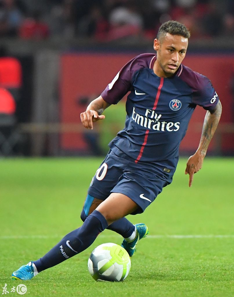 楚阿梅尼：赛程密集致伤病频发，法国具备世界杯夺冠的一切条件（楚阿梅尼：密集赛程催生伤病潮，法国具备问鼎世界杯的一切要素）